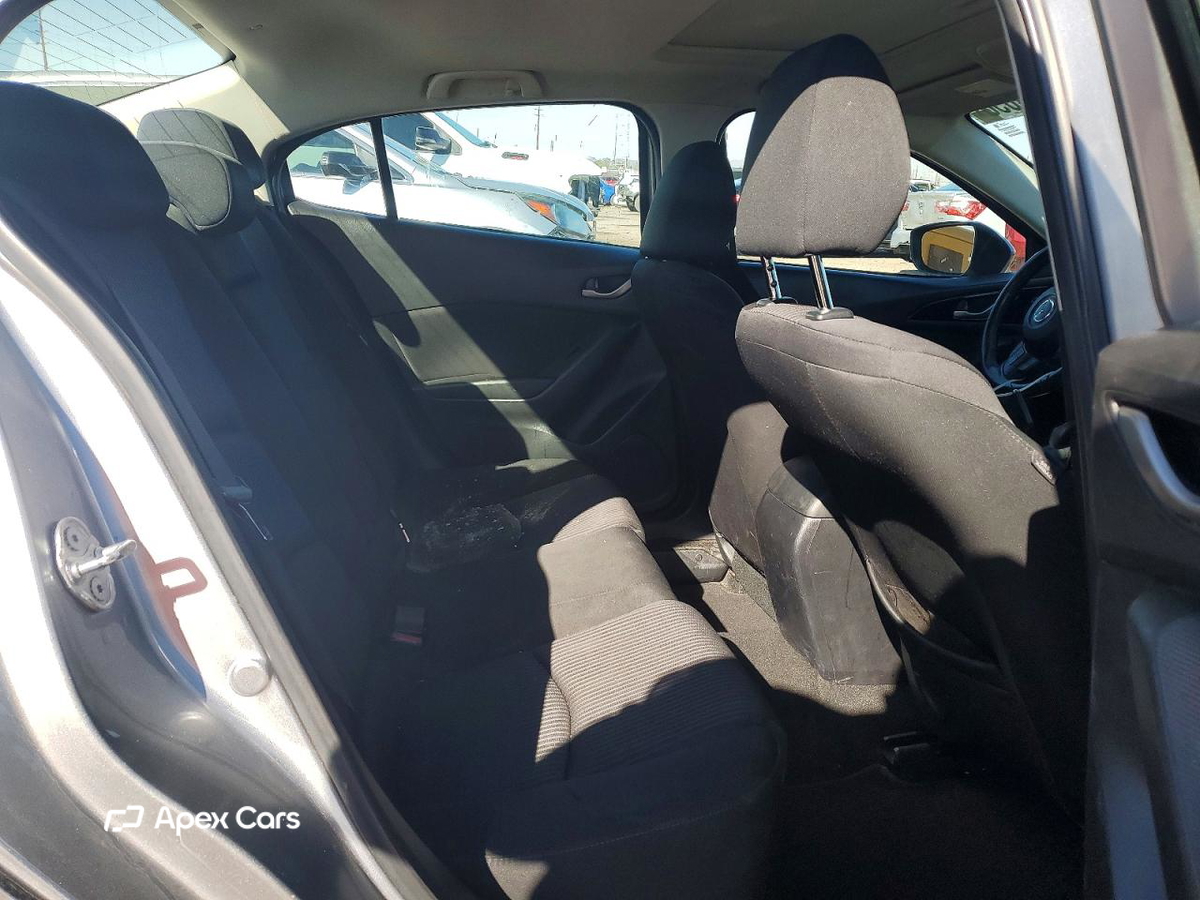 Mazda 3 2015
