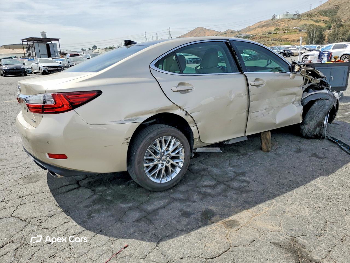 Lexus ES 2017
