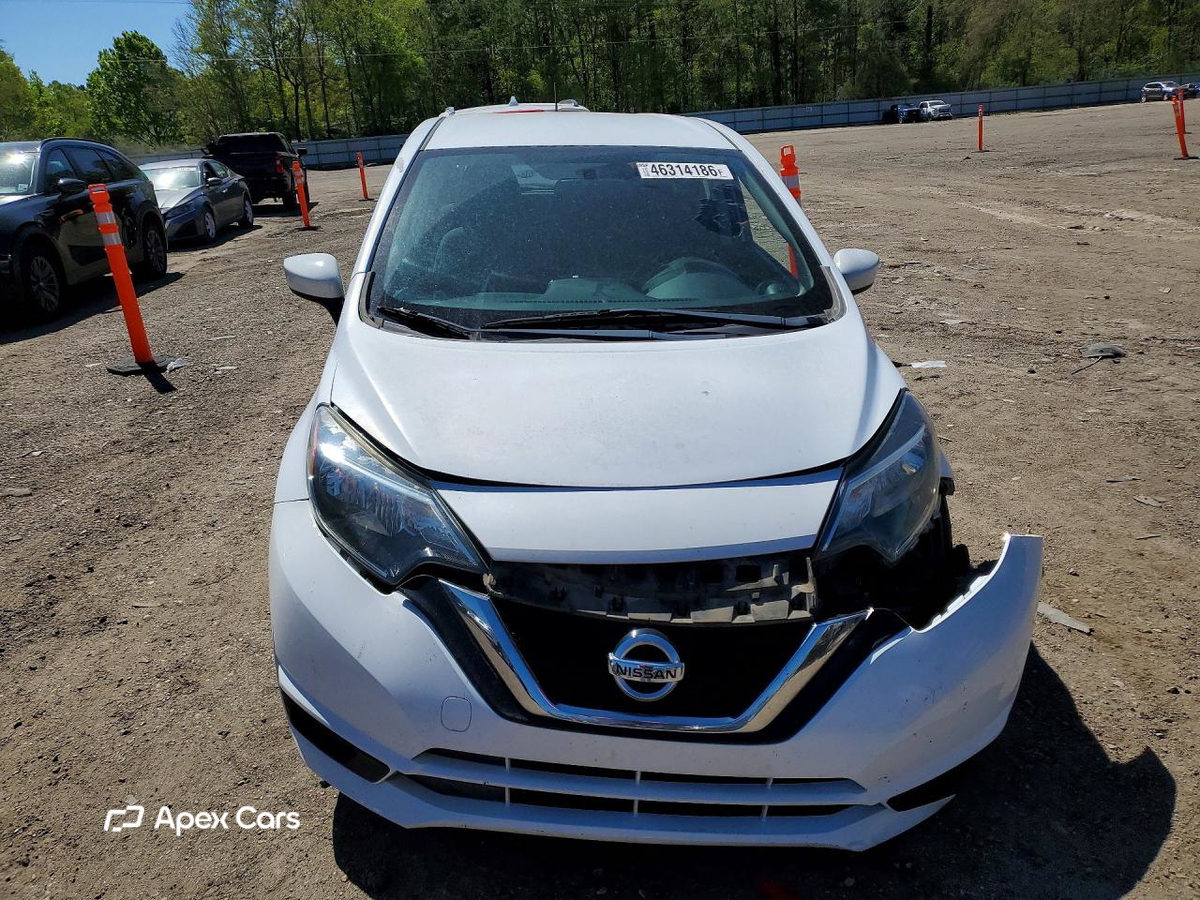 Nissan Versa 2018