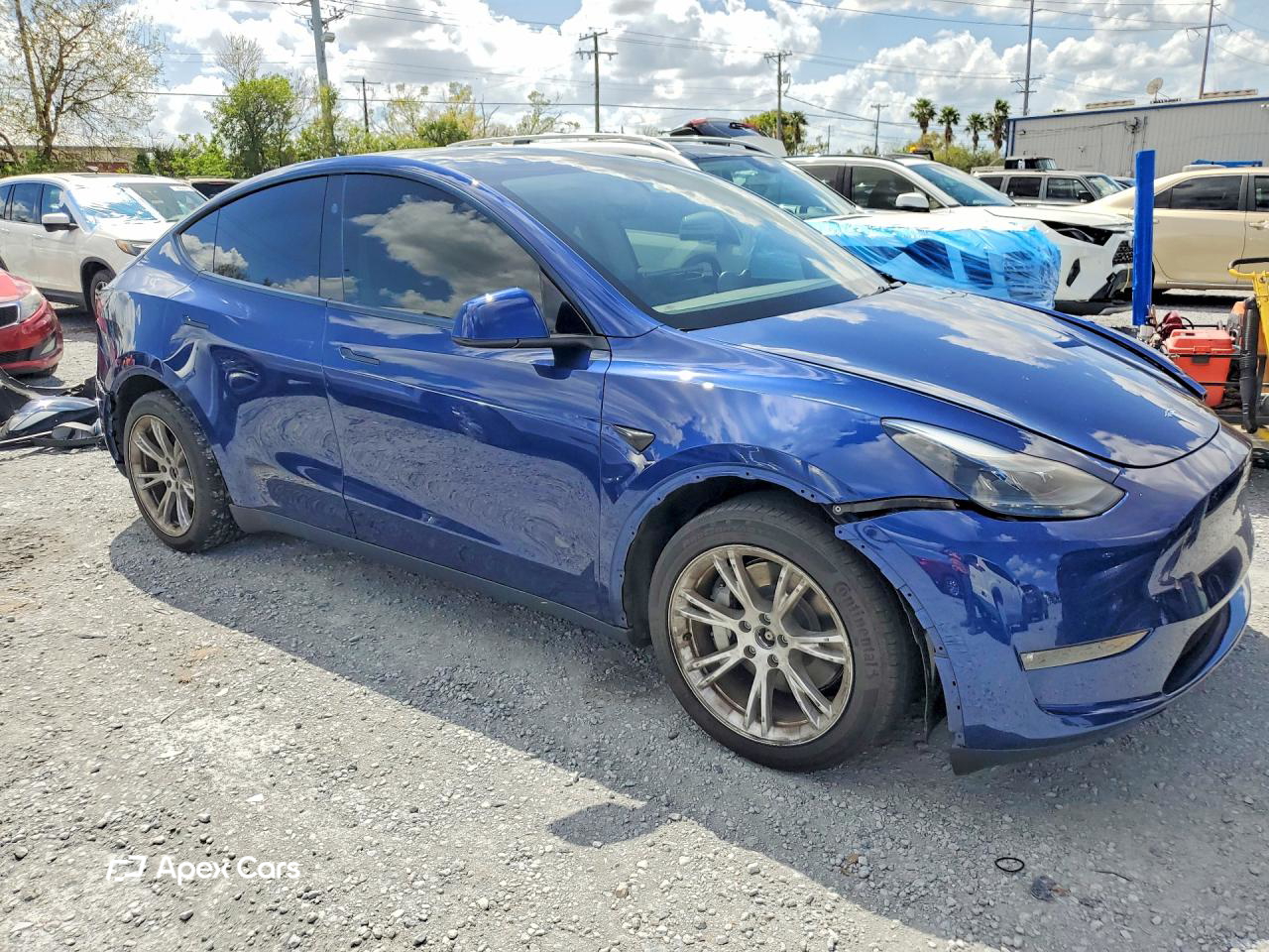 Tesla Model Y 2024
