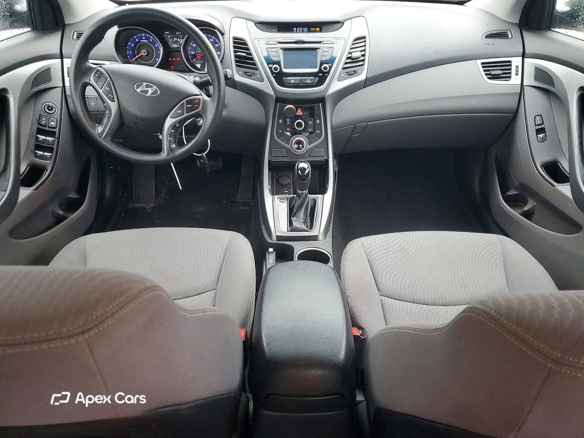 Hyundai Elantra 2015
