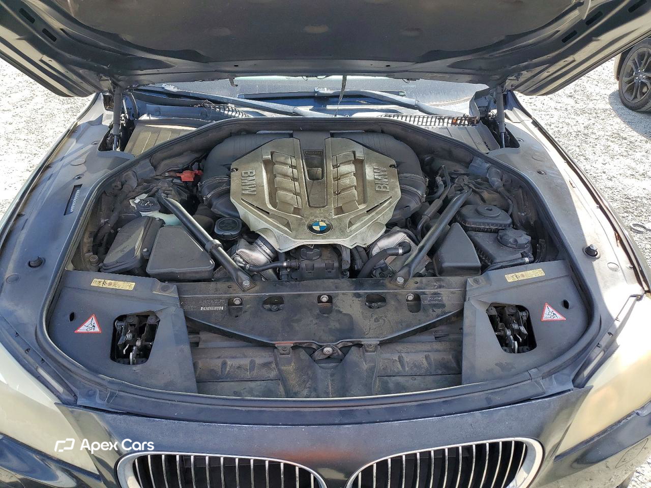 BMW Series 7 2010