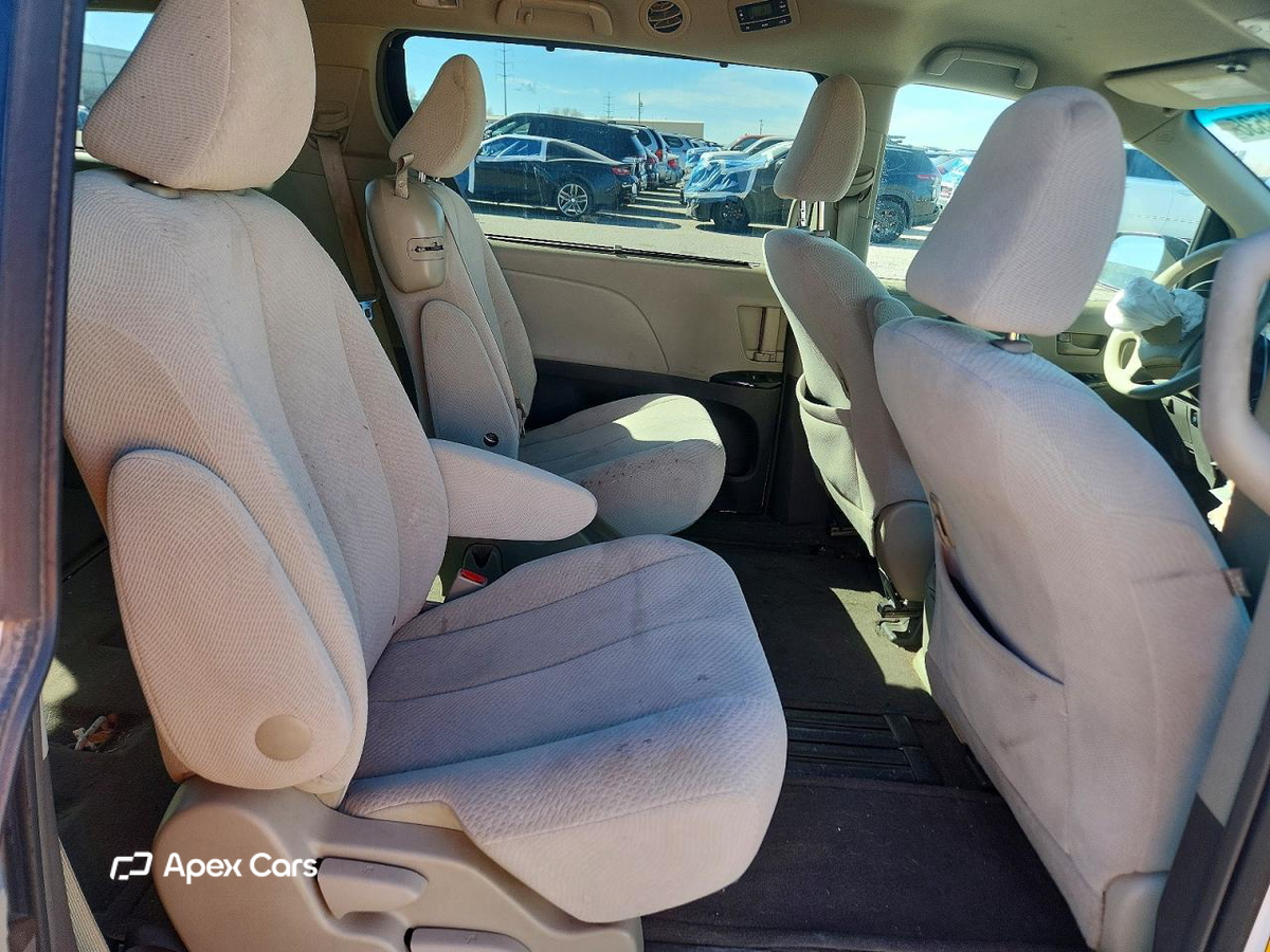 Toyota Sienna 2014