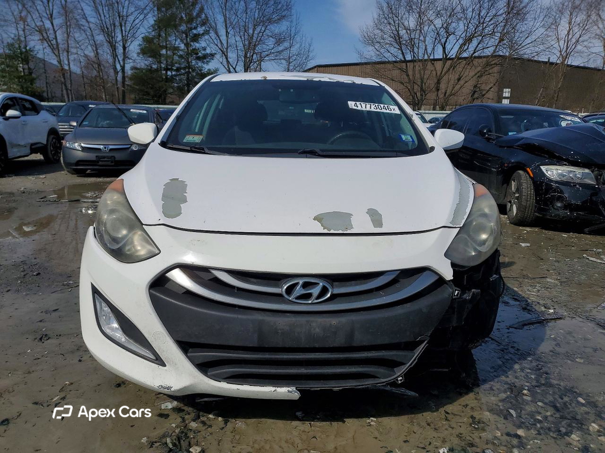 Hyundai Elantra 2013