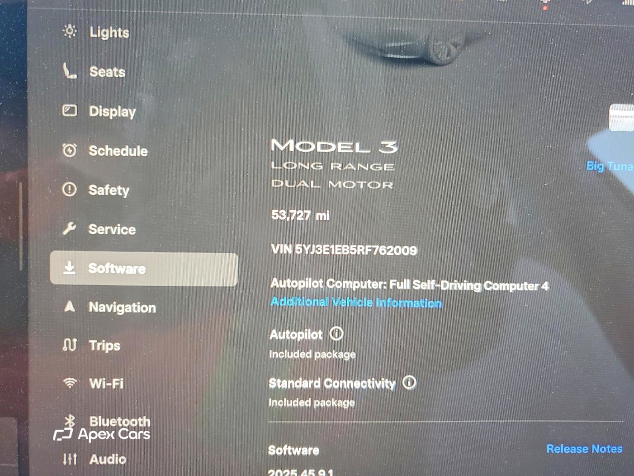 Tesla Model 3 2024