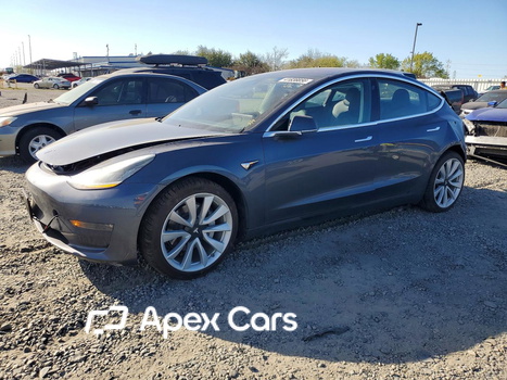 Tesla Model 3 2018 - Image 1 of 13