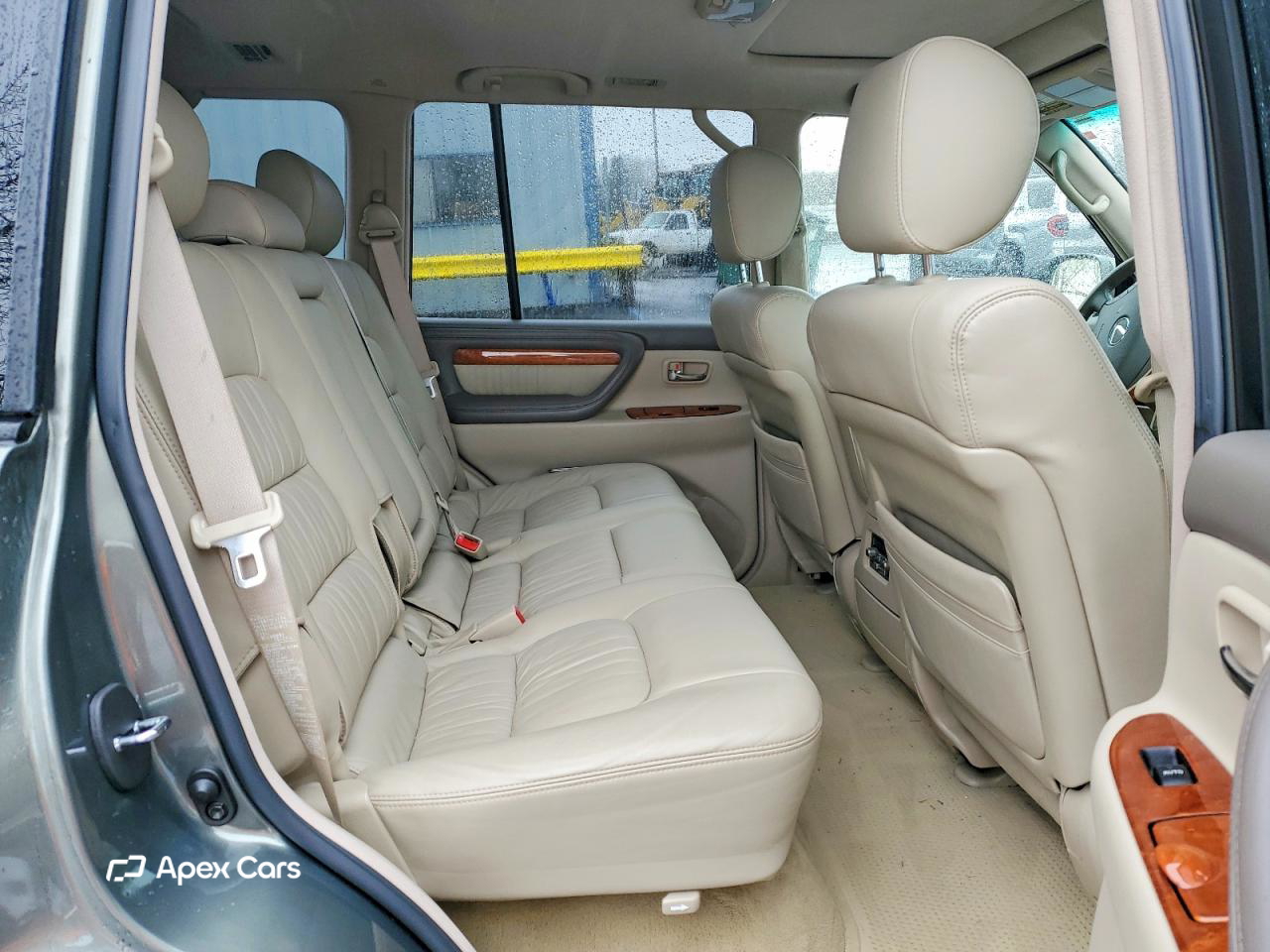 Lexus LX 2006