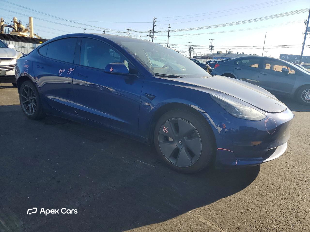 Tesla Model 3 2021