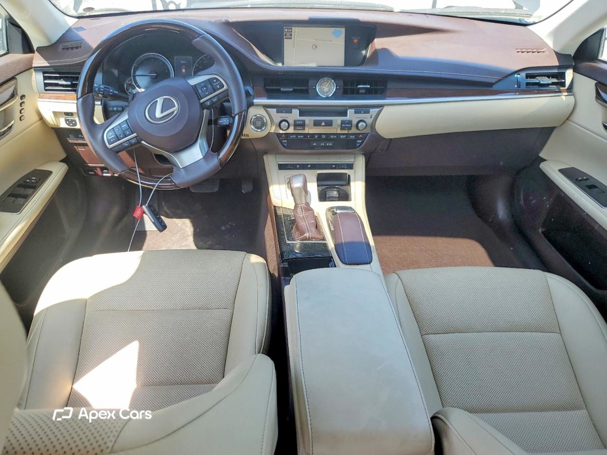 Lexus ES 2018