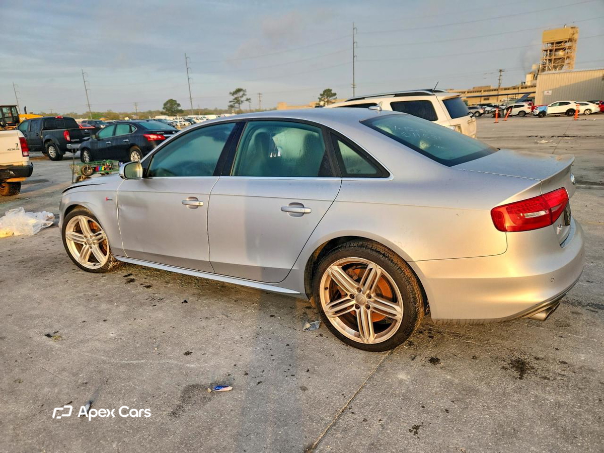 Audi RS4 2015