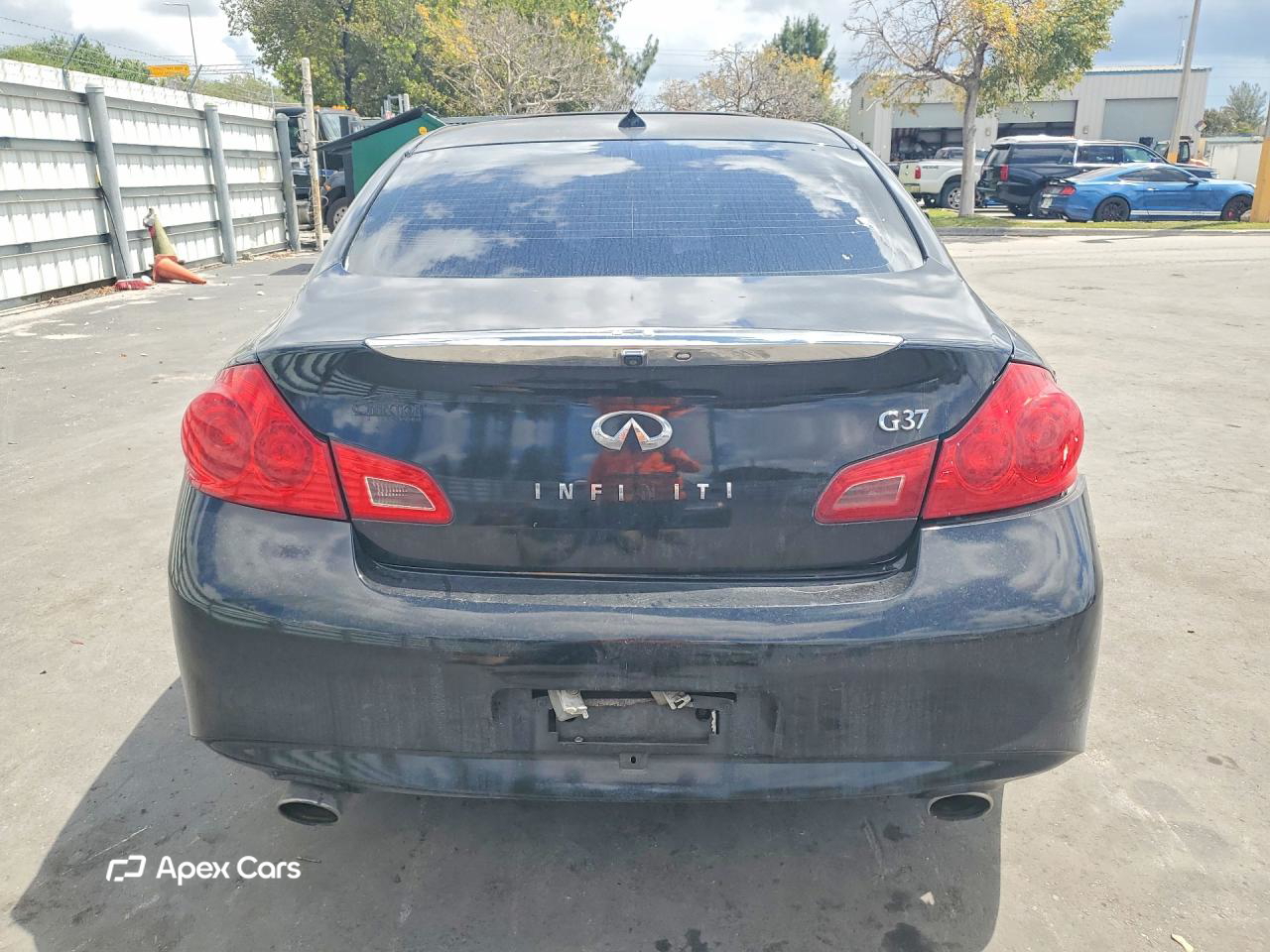 Infiniti G 2012