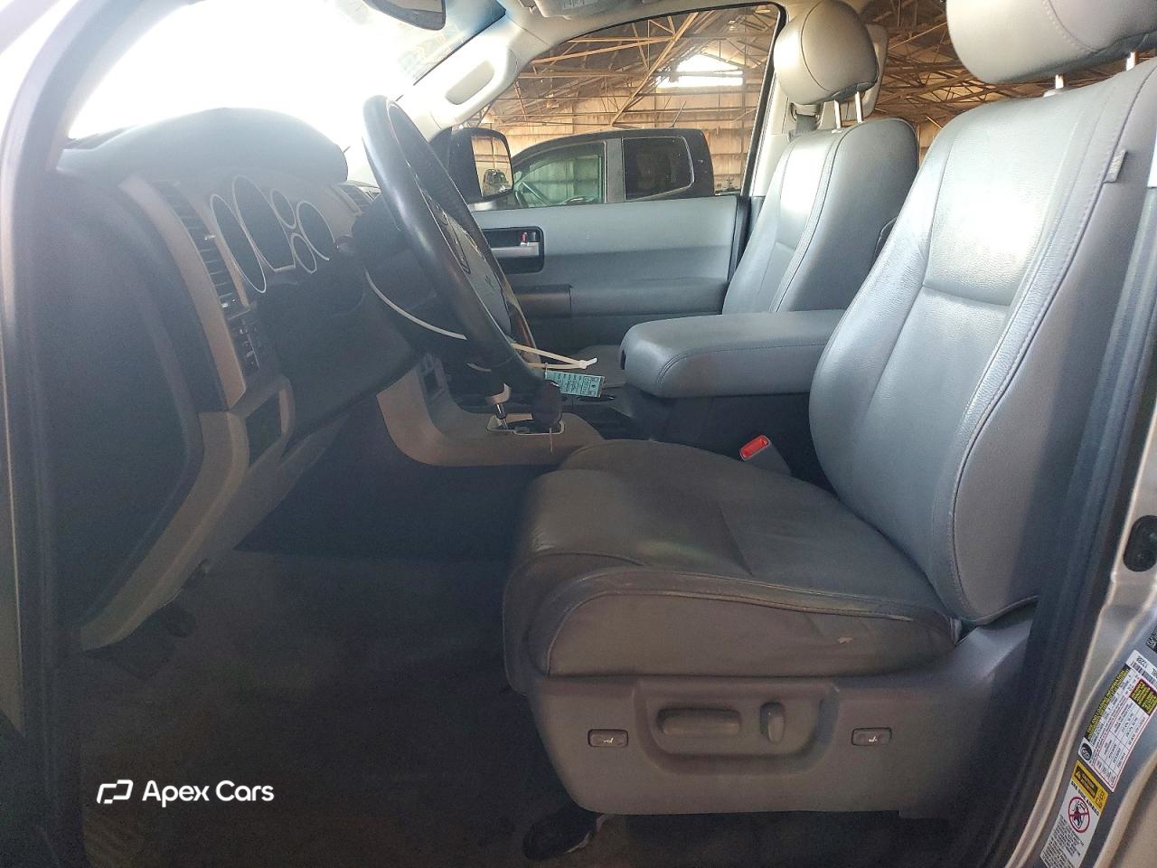 Toyota Sequoia 2010