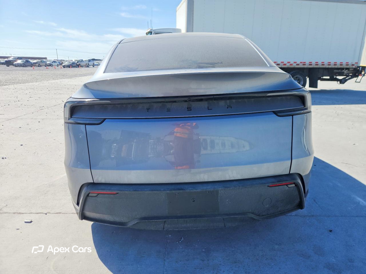 Tesla Model Y 2026
