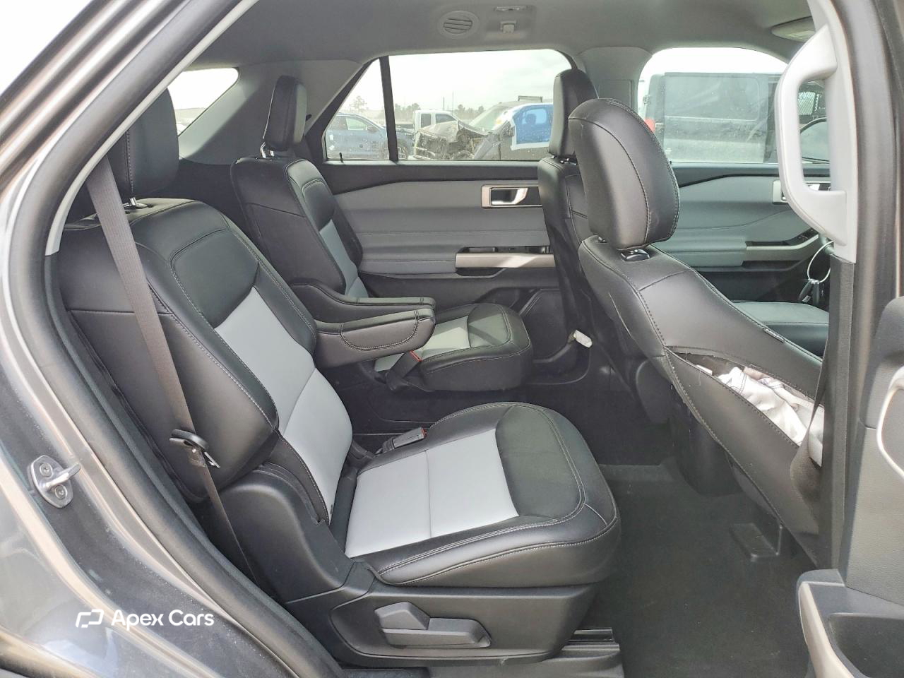 Ford Explorer 2024