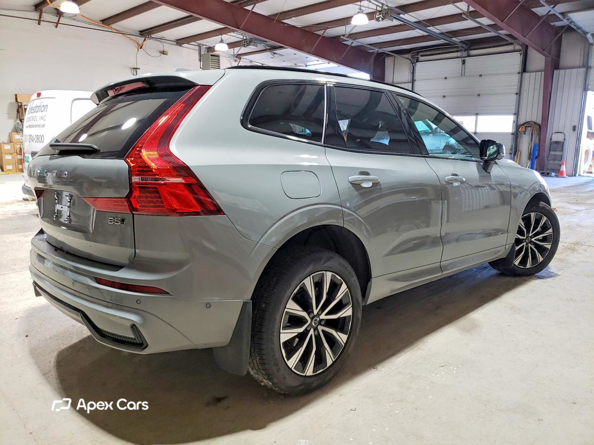 Volvo XC60 2025