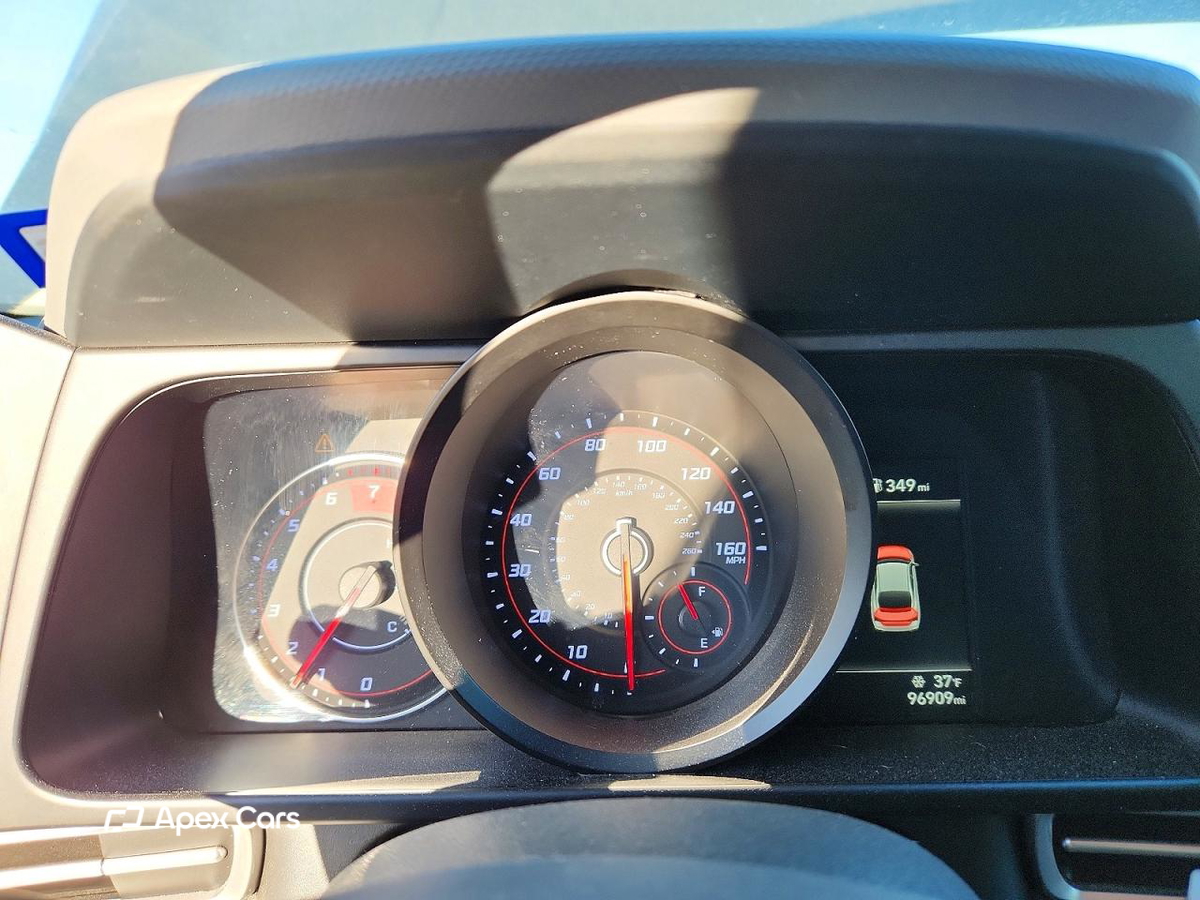 Hyundai Elantra 2023
