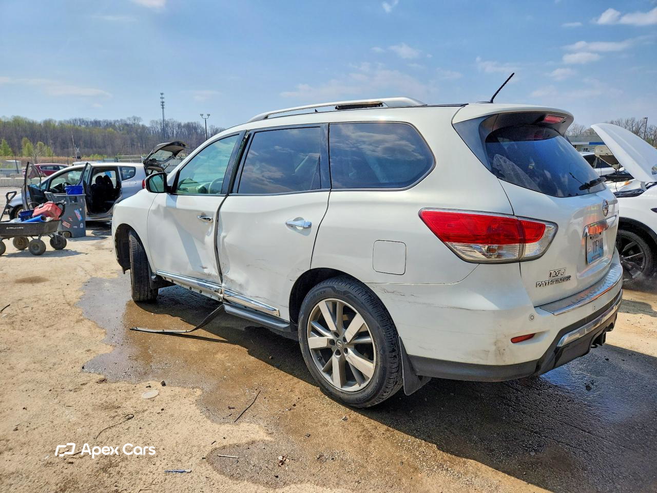 Nissan Pathfinder 2014