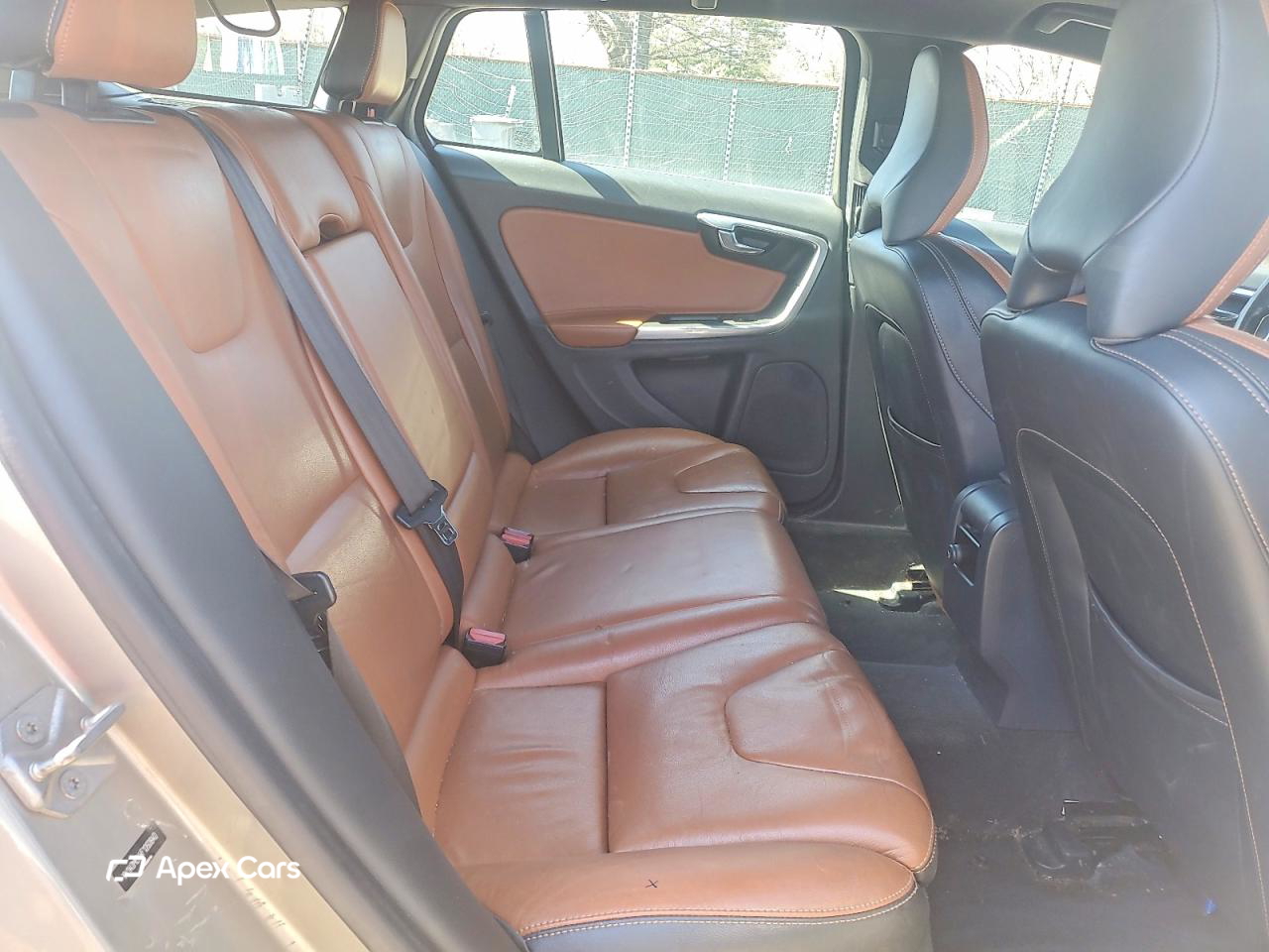 Volvo V60 2015