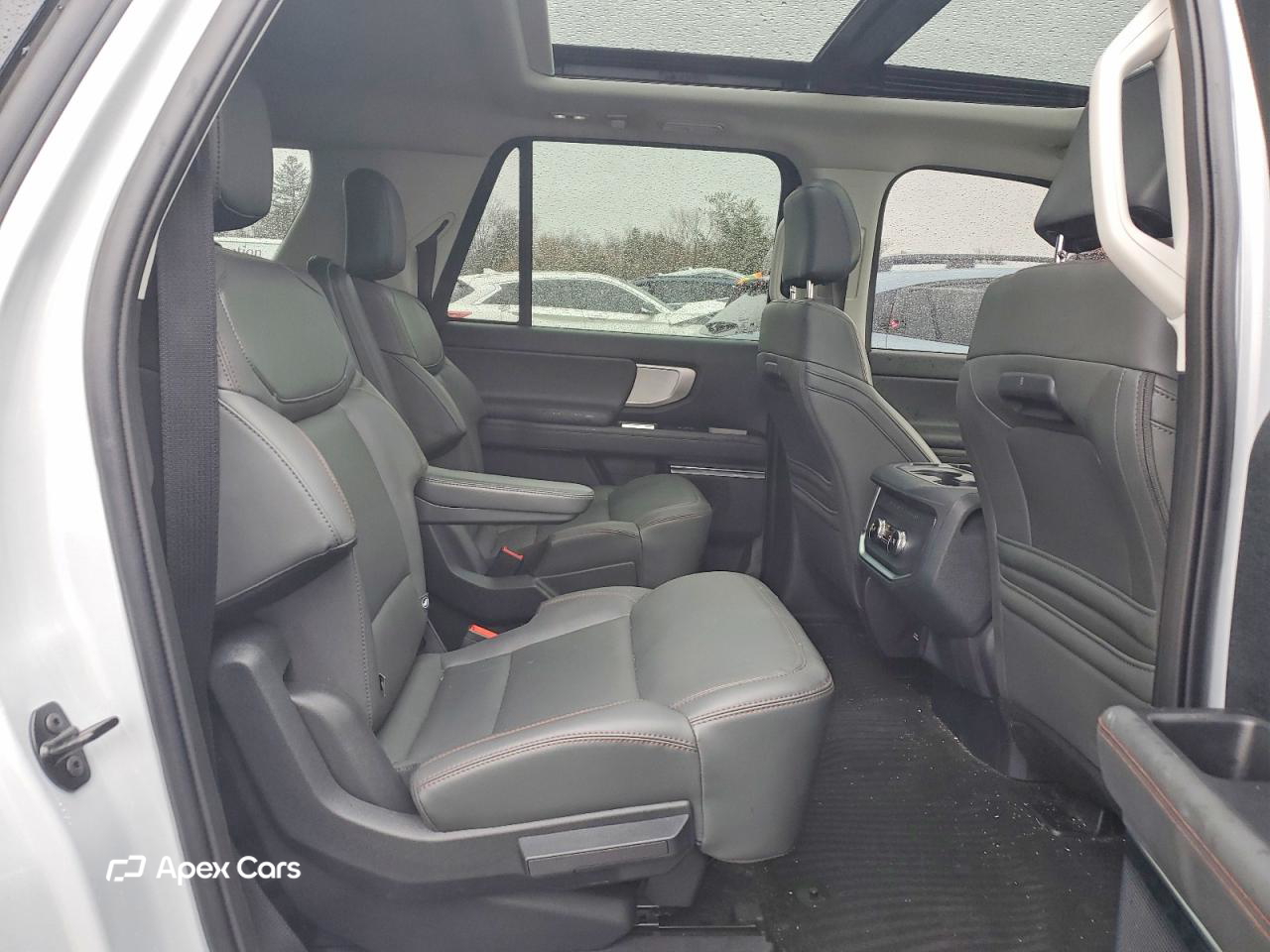Ford Expedition 2025
