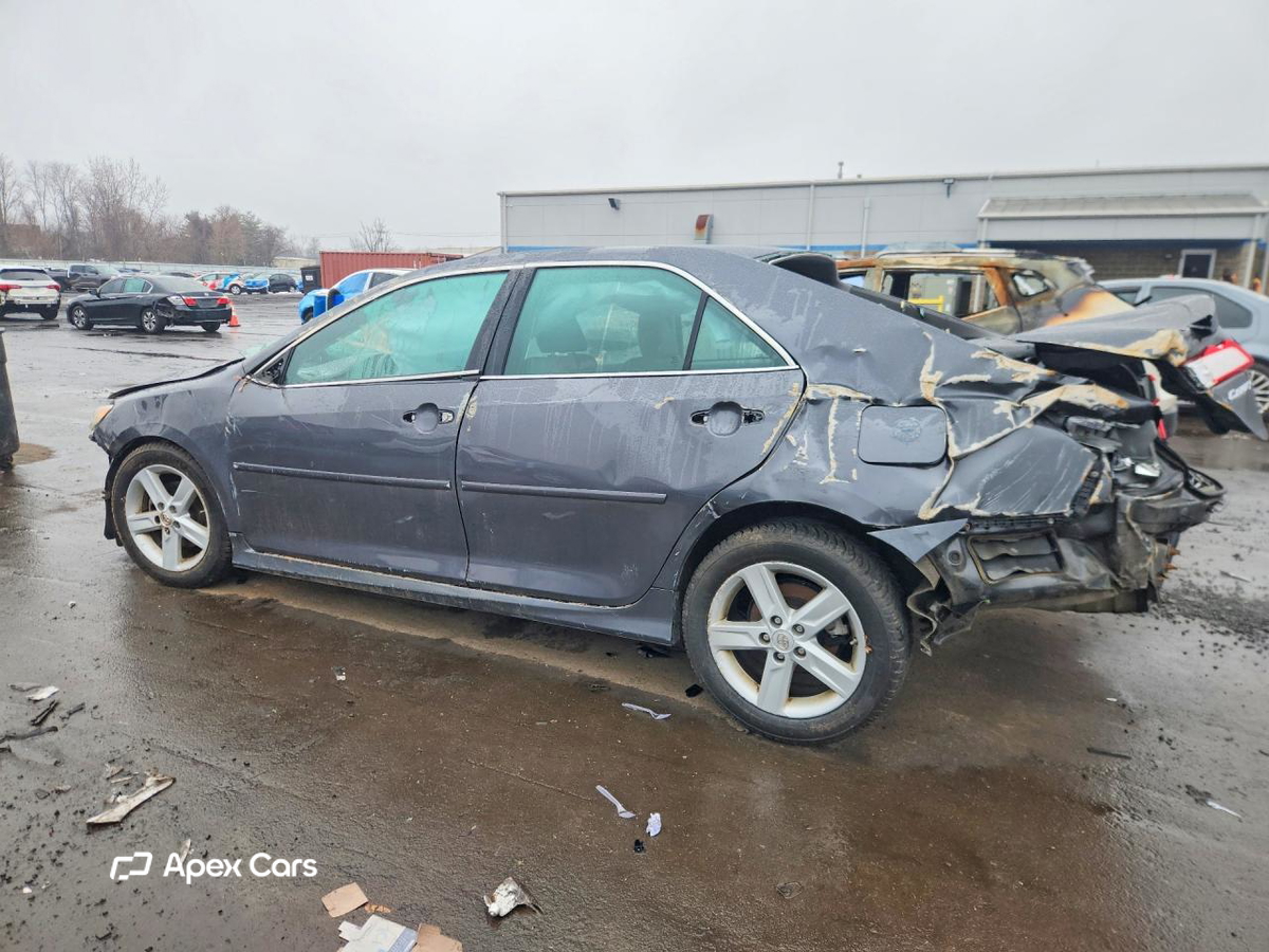 Toyota Camry 2012