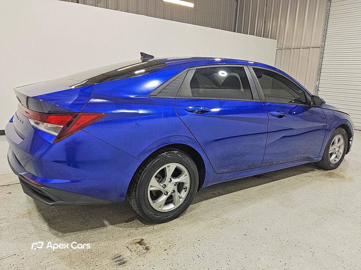 Hyundai Elantra 2021