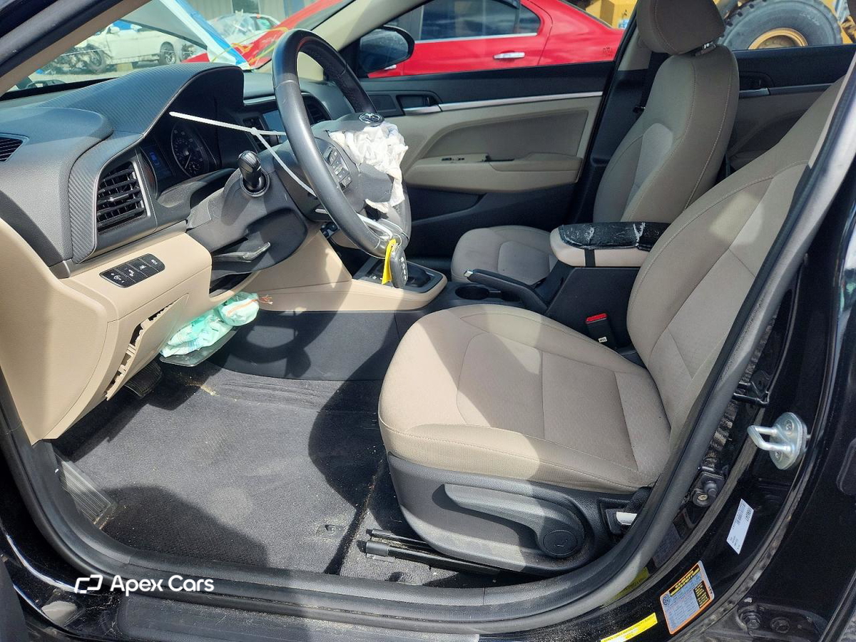 Hyundai Elantra 2020
