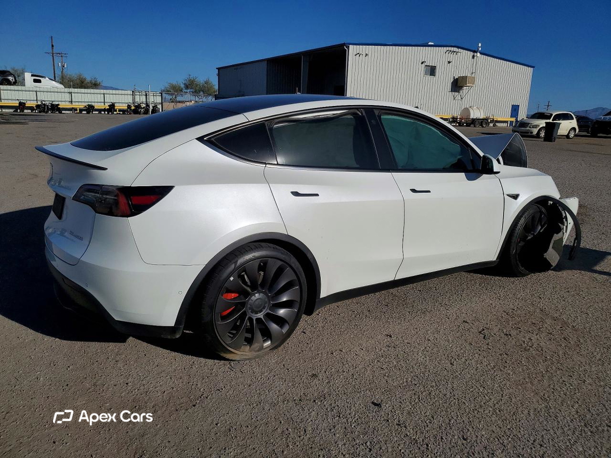Tesla Model Y 2021