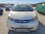 Toyota Sienna 2010