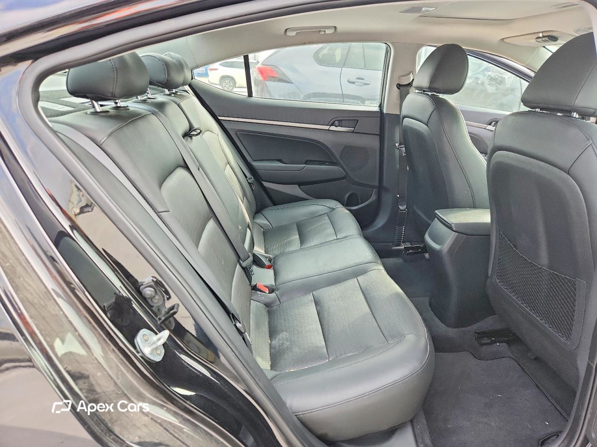 Hyundai Elantra 2017