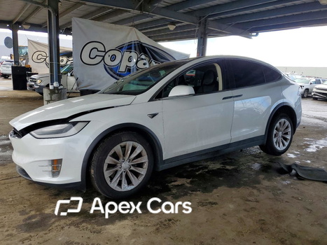 Tesla Model X 2017 - Image 1 of 14