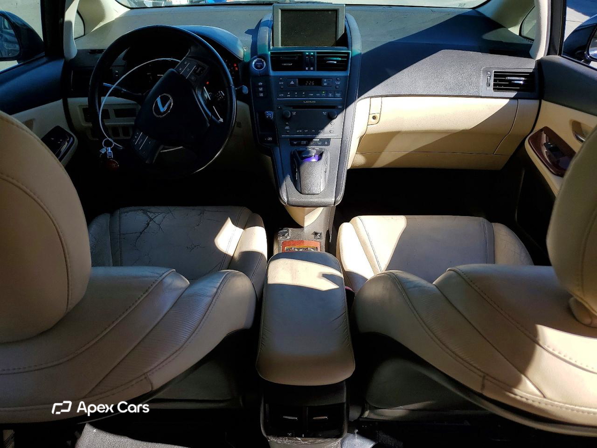 Lexus HS 2010