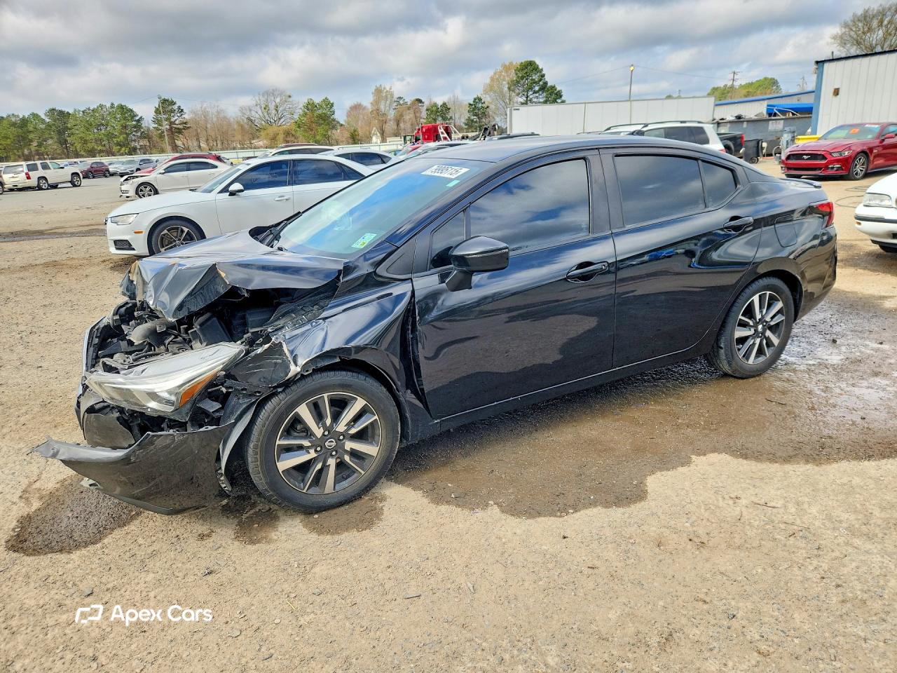 Nissan Versa 2021