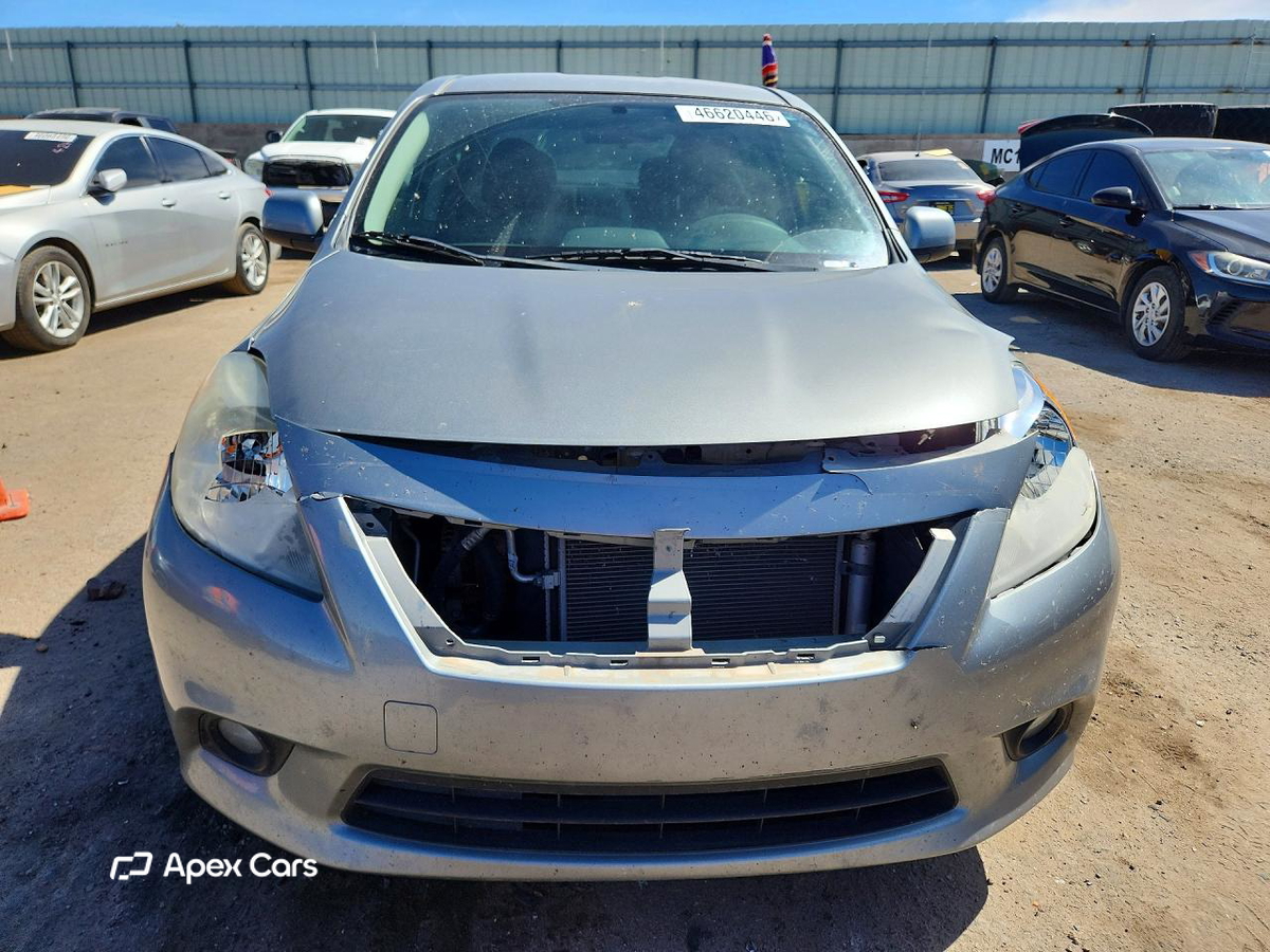 Nissan Versa 2013