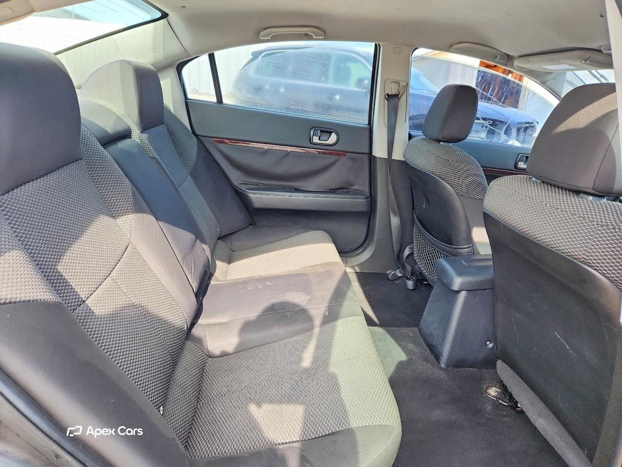 Mitsubishi Galant 2012