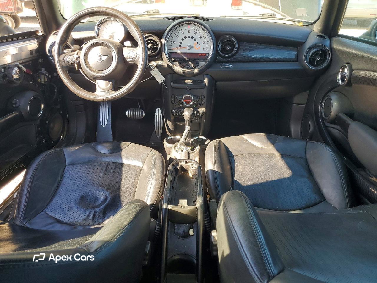 MINI Cooper 2012