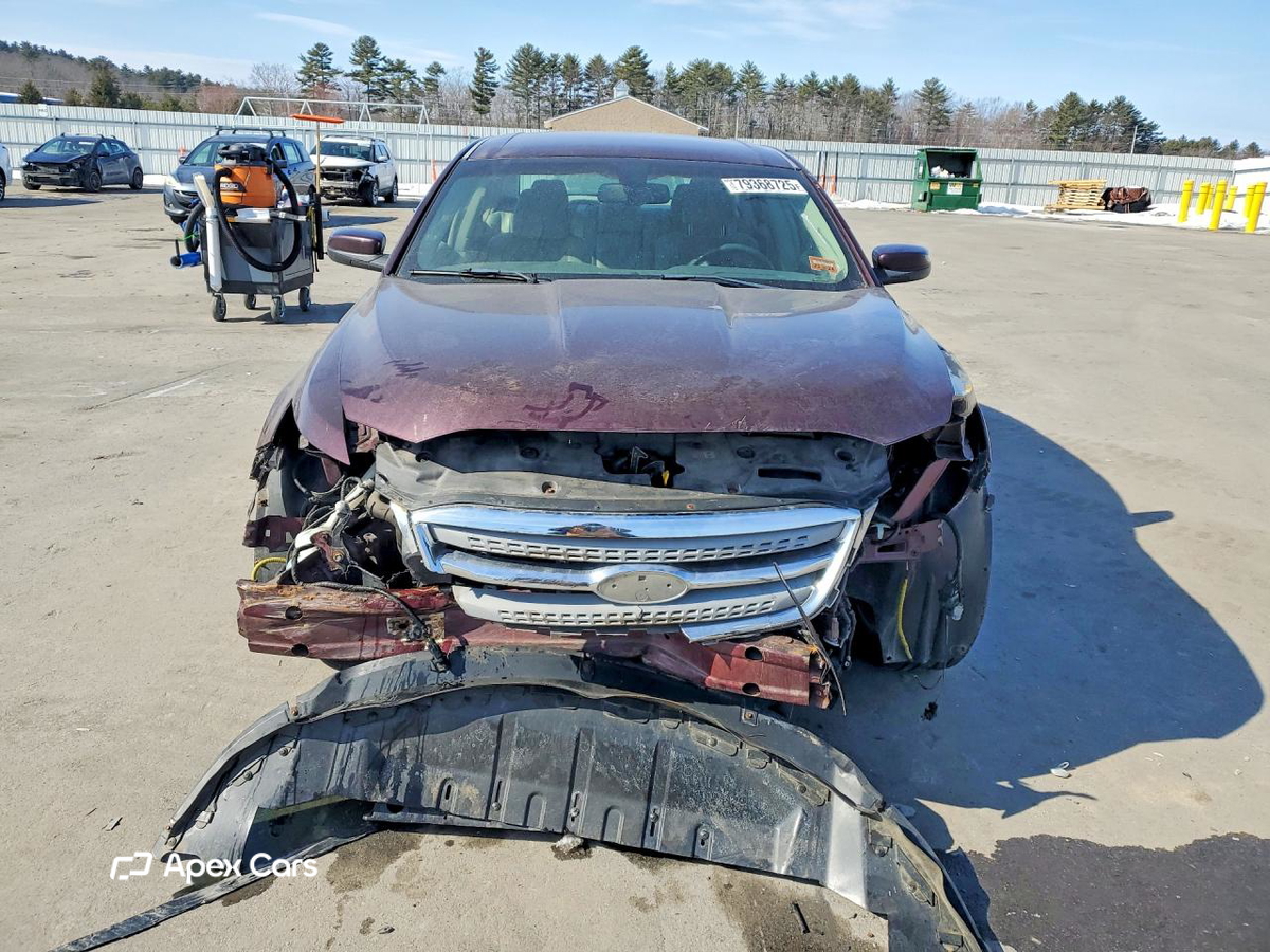 Ford Taurus 2011