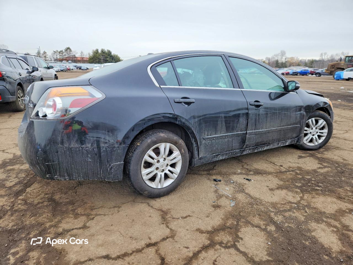 Nissan Altima 2012