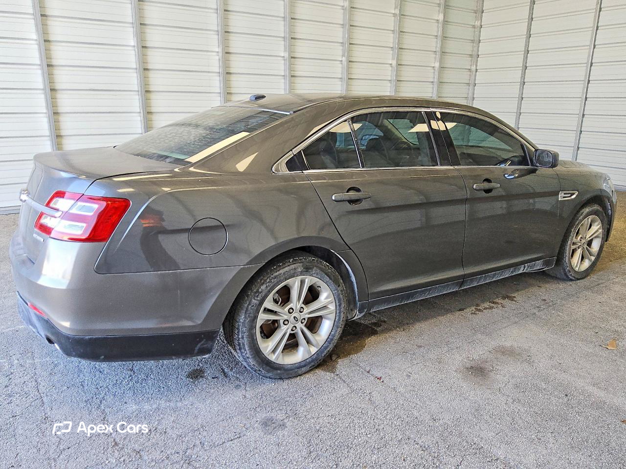Ford Taurus 2015