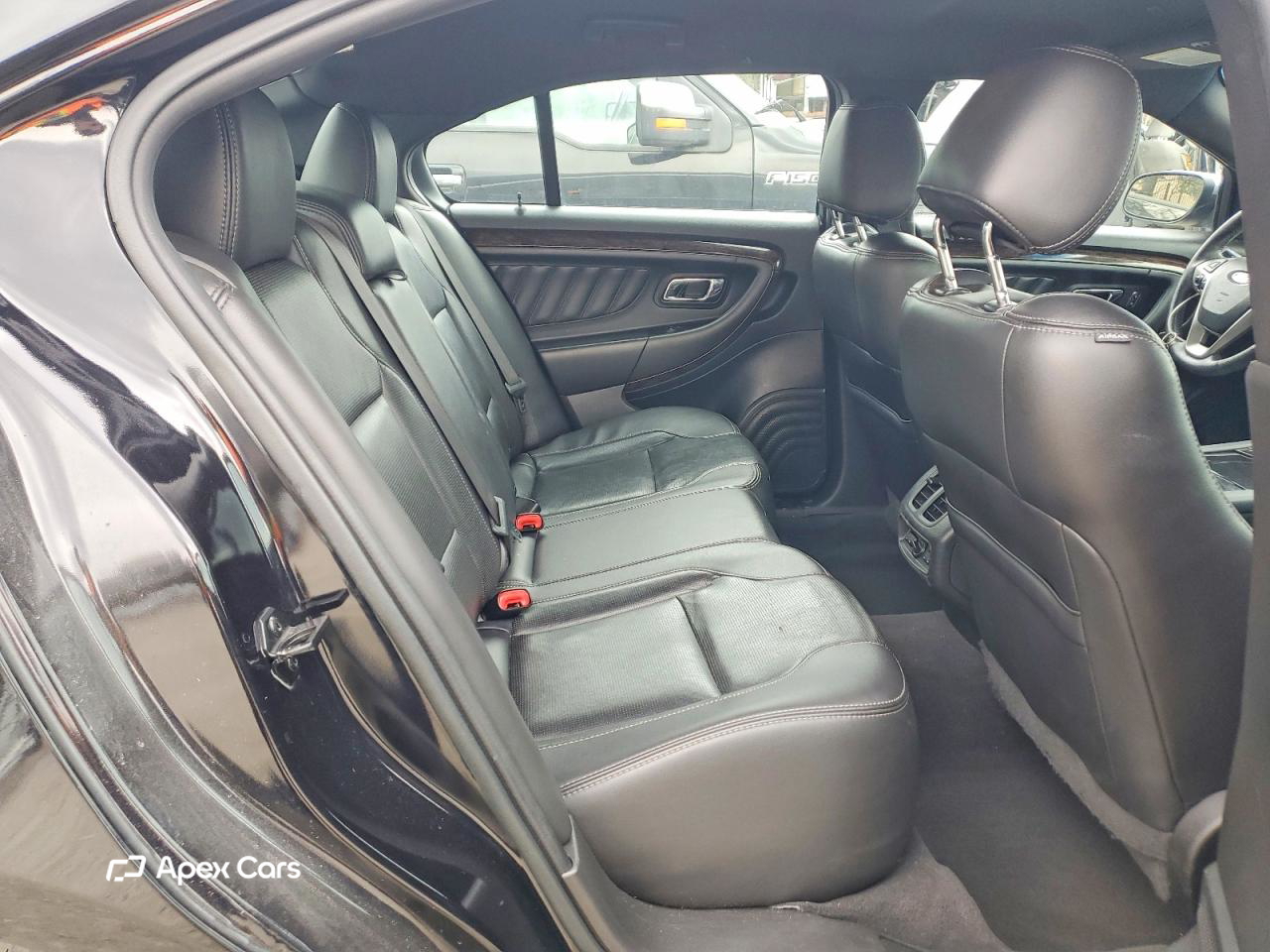 Ford Taurus 2019