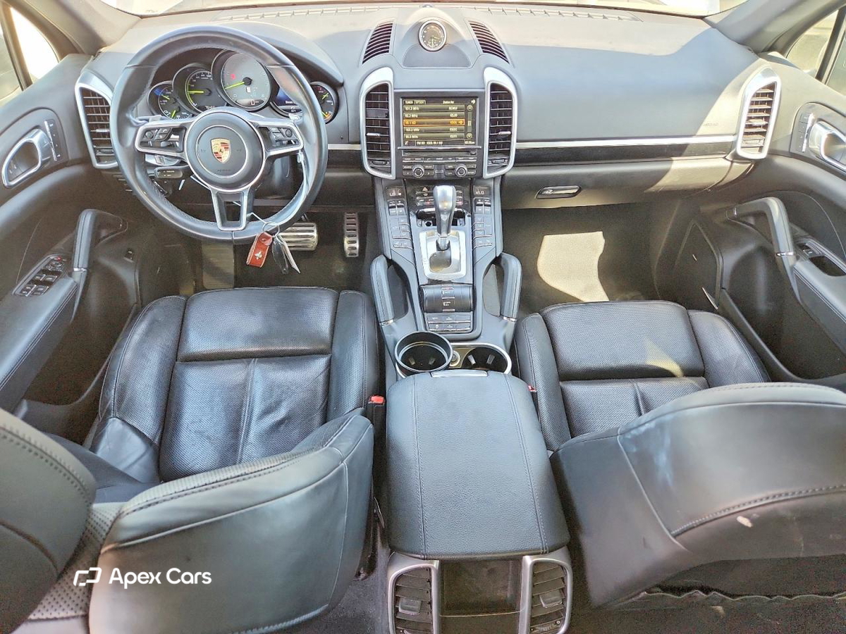 Porsche Cayenne 2016
