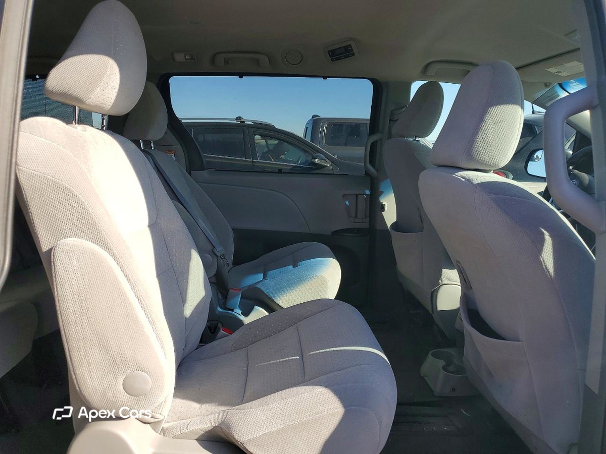 Toyota Sienna 2015