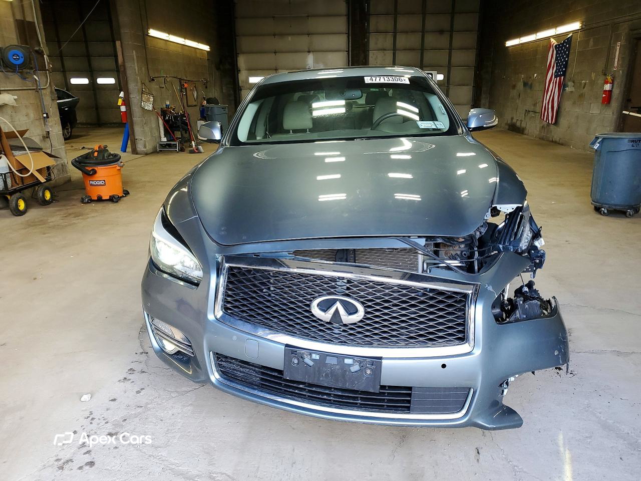 Infiniti Q70 2016