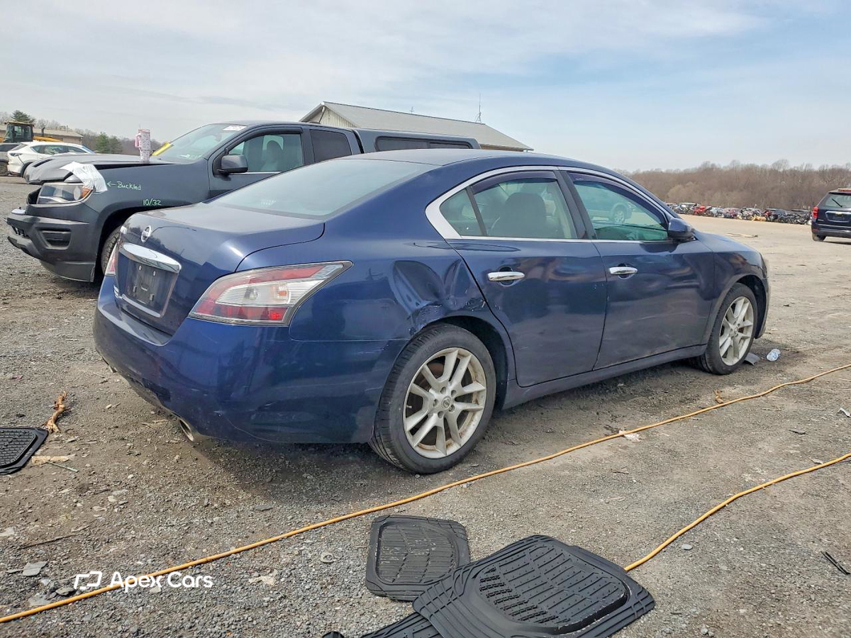 Nissan Maxima 2012