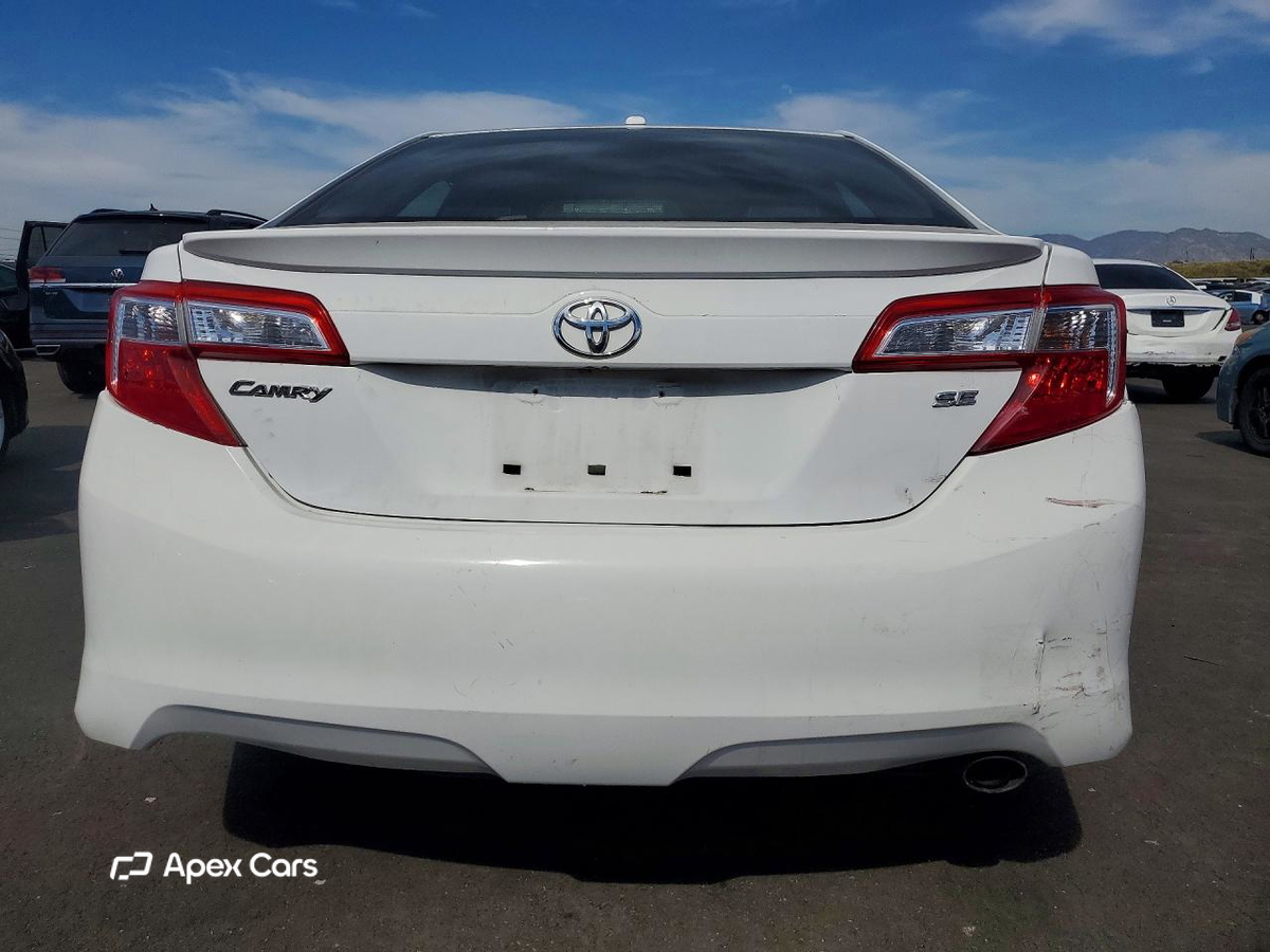 Toyota Camry 2012