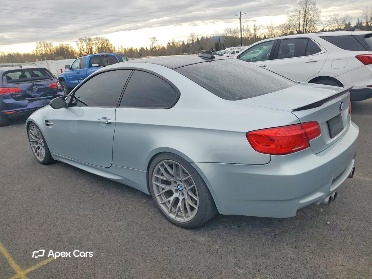 BMW M3 2011