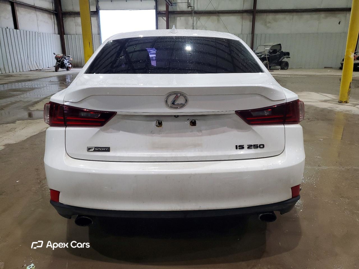 Lexus IS 2015