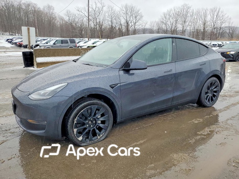 Tesla Model Y 2024 - Zdjęcie 1 z 13