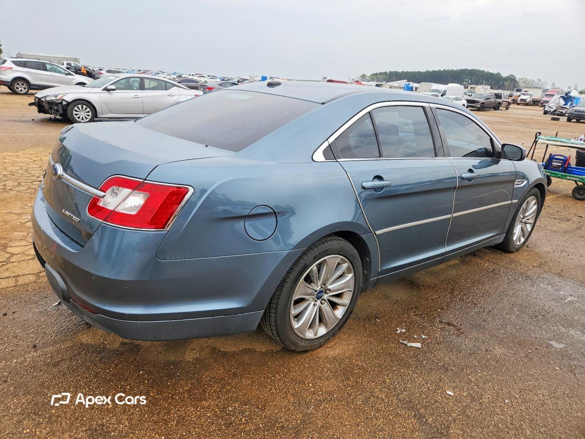 Ford Taurus 2010