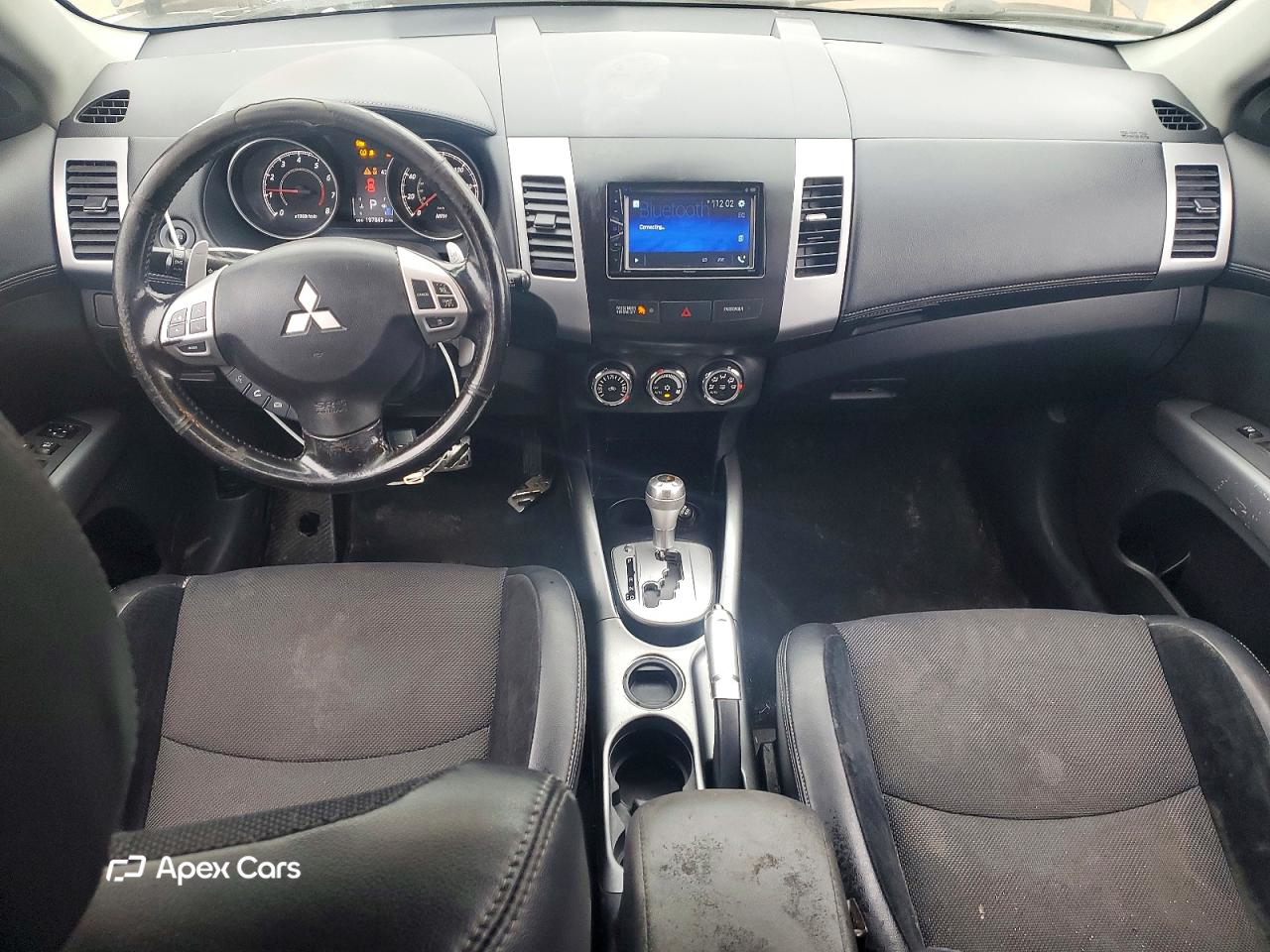 Mitsubishi Outlander 2011