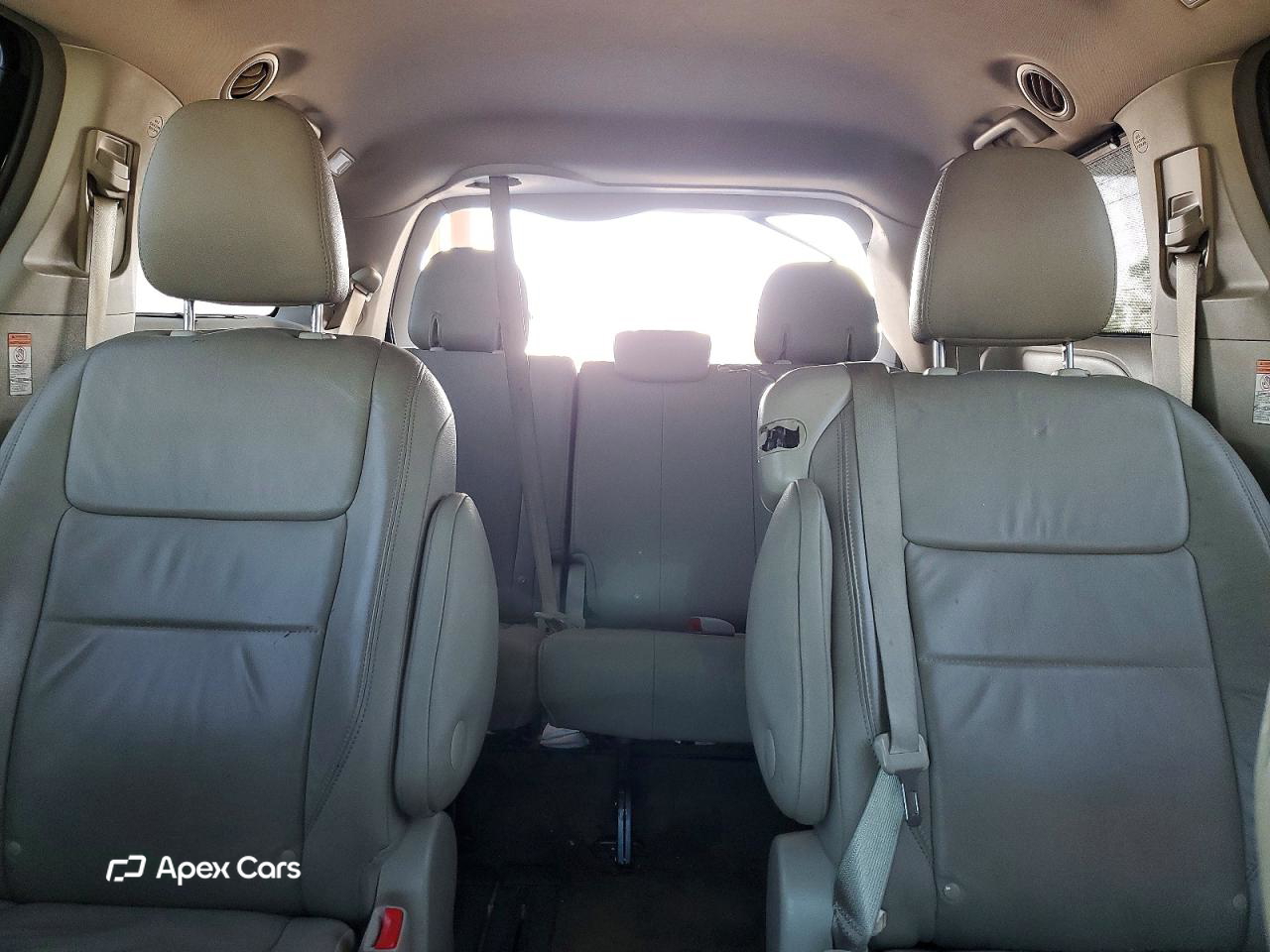 Toyota Sienna 2016